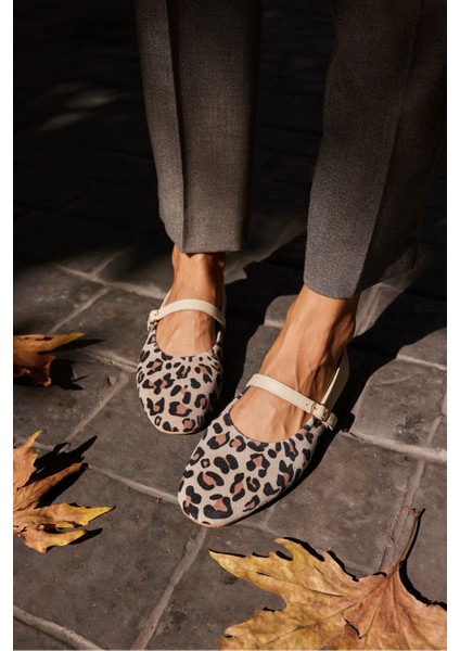 Rivas Kadın Siyah Leopar Detayli Deri Babet