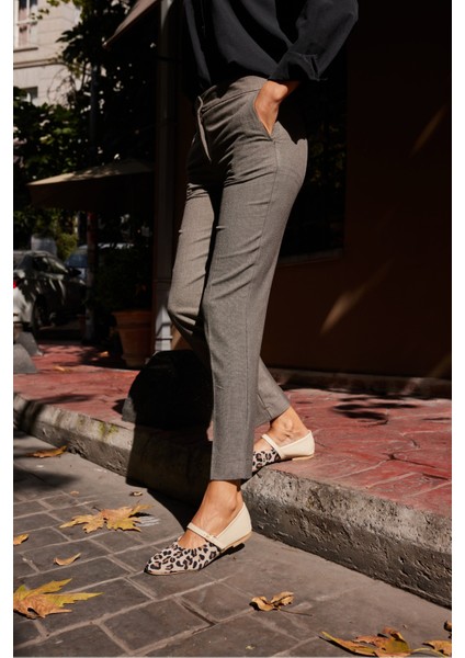 Rivas Kadın Siyah Leopar Detayli Deri Babet