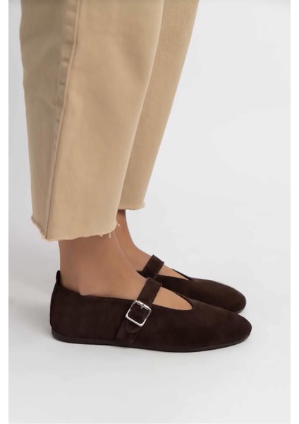 Mindy Yan Toka Detaylı Hakiki Deri Kadın Babet Kahve fiyatları