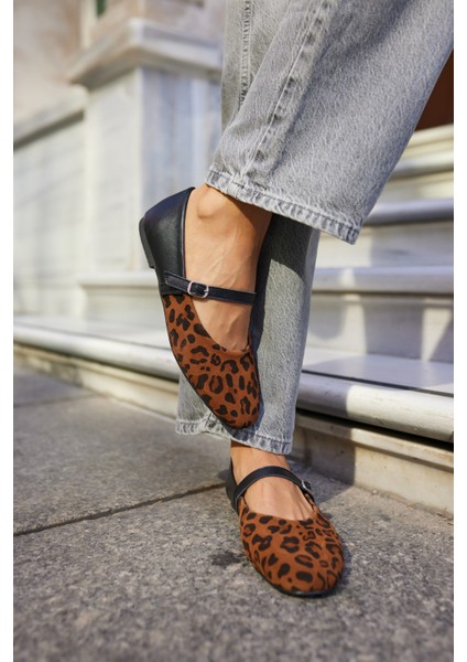 Rivas Kadın Siyah Leopar Detayli Deri Babet