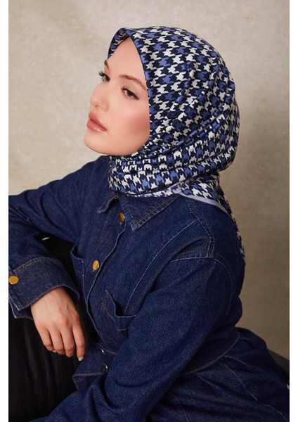 Mavi Kazayağı Desen Twill İpek Eşarp fiyatları