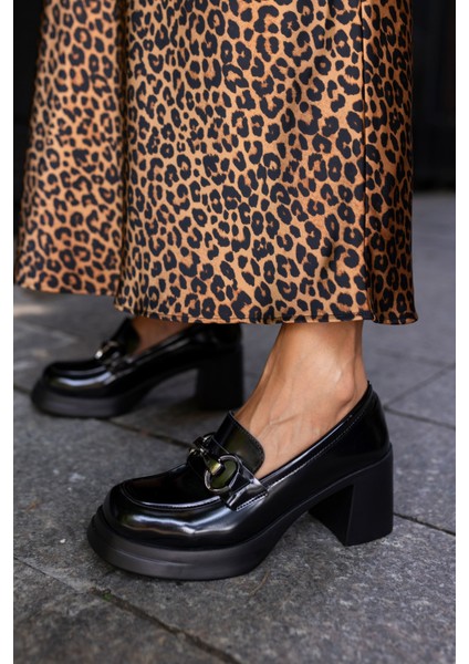 Orban Kadın Siyah Acma Loafer Topuklu Ayakkabi