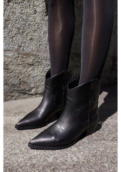 Yamal Kadın Bej Gercek Suet Western Kısa Bot