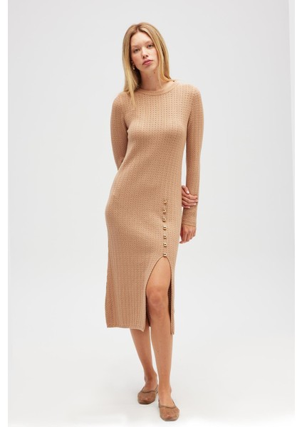 Zaira Mini Saç Örgü Desenli, Yırtmaçlı Elbise - Camel