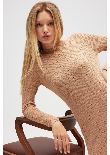 Zaira Mini Saç Örgü Desenli, Yırtmaçlı Elbise - Camel fırsatları