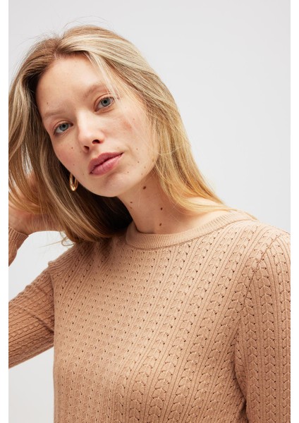 Zaira Mini Saç Örgü Desenli, Yırtmaçlı Elbise - Camel