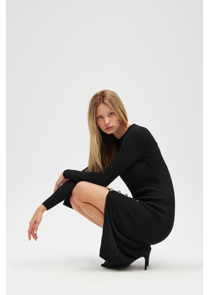 Zaira Mini Saç Örgü Desenli, Yırtmaçlı Elbise - Siyah