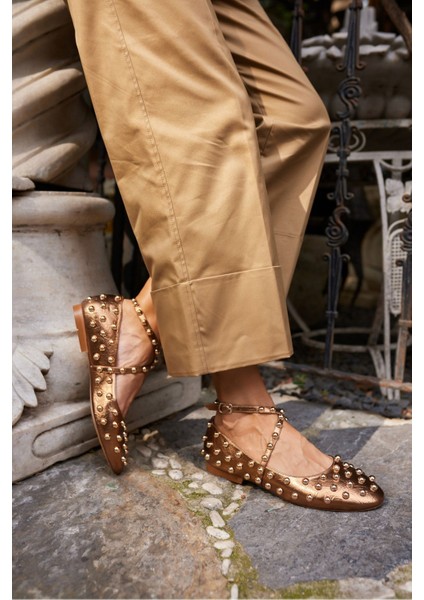 Rebecka Kadin Siyah Troklu Babet