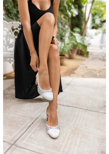 Guehi Kadin Gumus Saten Payet Pul Detayli Topuklu Sandalet indirimleri