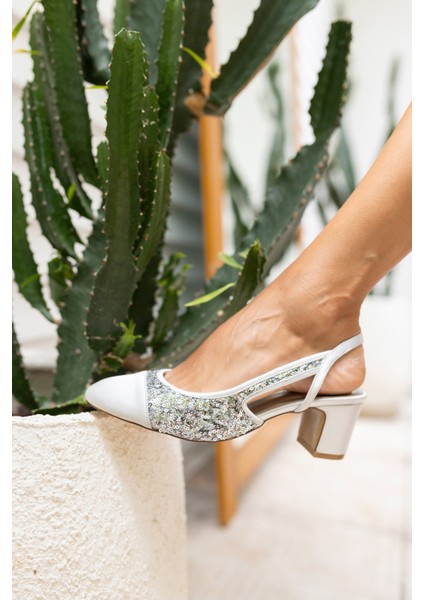 Guehi Kadin Gumus Saten Payet Pul Detayli Topuklu Sandalet