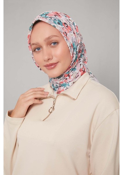 Gri Karışık Çiçek Desen Soft Eşarp