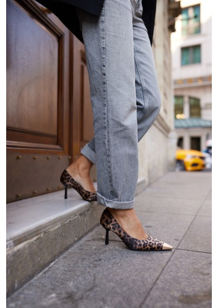 Bolin Kadin Leopar Burun Demır Detay Topuklu Ayakkabi fırsatları