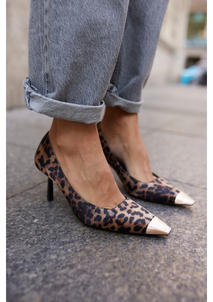 Bolin Kadin Leopar Burun Demır Detay Topuklu Ayakkabi