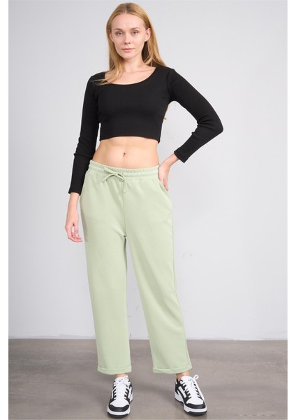 K26 627-06 Sıyah Kadın Kare Yaka Crop Sweat fırsatları