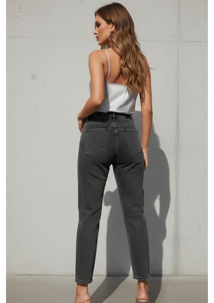 Kadın Yüksek Bel Taşlı-Taş Detaylı Antrasit Mom Jean Pantolon – Şık Denim Kadın Pantolon