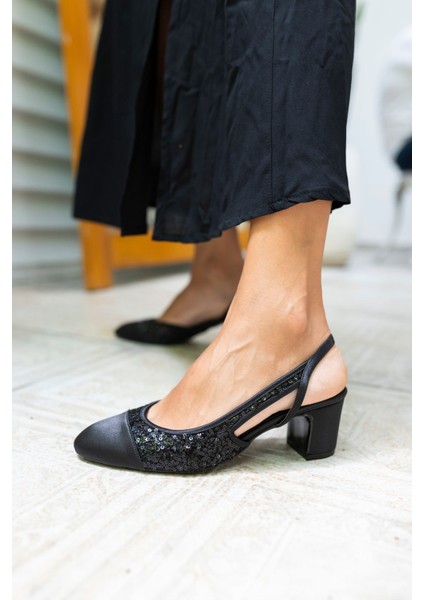 Guehi Kadin Gumus Saten Payet Pul Detayli Topuklu Sandalet