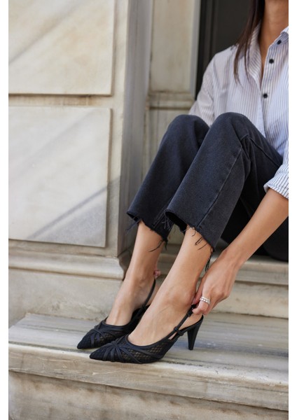 Pais Kadın Bej Fıle Detay Topuklu Ayakkabı fırsatları