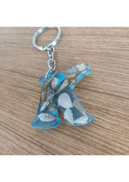 Reçine Harf Anahtarlık (K)- Gerçek Deniz Kabuğu ve Deniz Kumu Tasarım