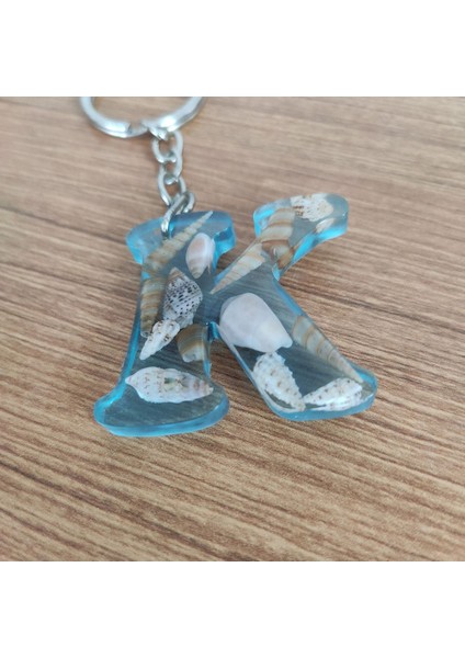 Reçine Harf Anahtarlık (K)- Gerçek Deniz Kabuğu ve Deniz Kumu Tasarım indirimleri