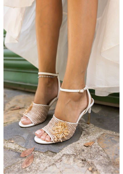 Bernardo Kadın Beyaz Keten Detayli Topuklu Bantli Sandalet fırsatları