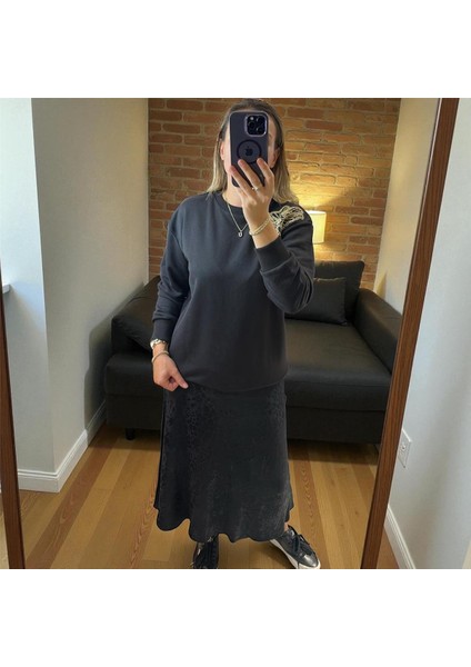 Sweatshirt Omzu Nakış Işlemi fırsatları