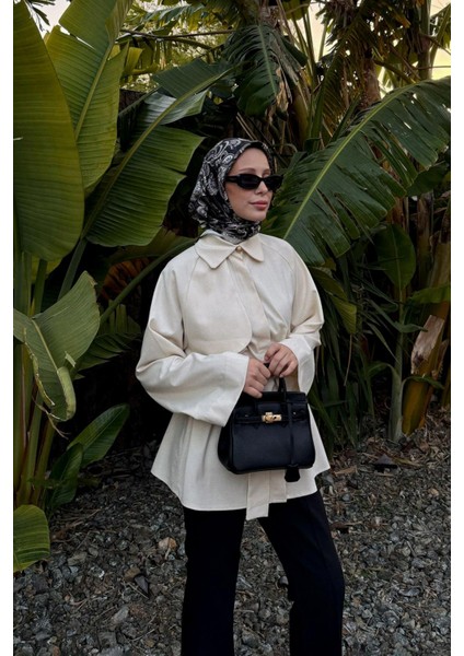 Siyah Aksesuar Detaylı Kare El Çantası indirimleri