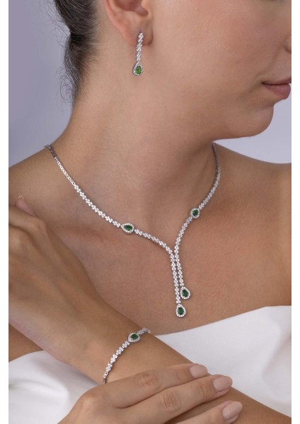 Zümrüt Taşlı Damla Motifli Rodyum Kaplama Gümüş Düğün Seti