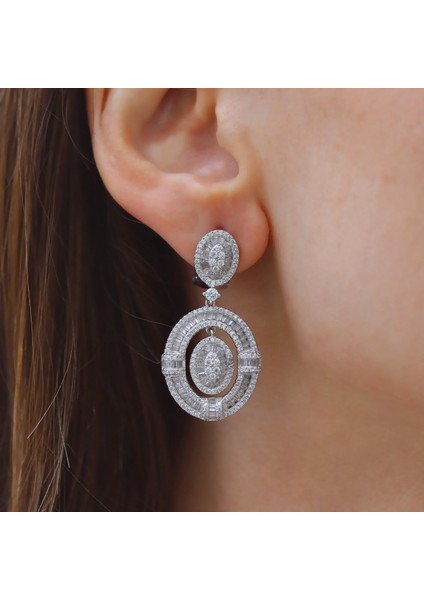 Baget Oval Işıltı Gümüş Küpe