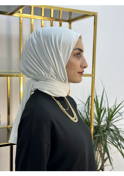 Ithal Kumaş Çıtçıtlı Hazır Şal Iki Sekılde Kullanılır Ekru Renk