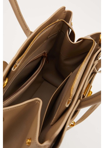 Gri Deri Aksesuar Detaylı El Çantası modelleri