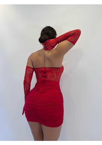 Kırmızı Straplez Eldivenli Dantelli Mini Elbise fiyatları