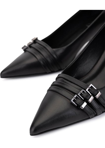 Kadın Hakiki Deri Siyah Deri Topuklu Ayakkabı 1160 26553 Bn Ayk SK25-26 Sıyah Dr modelleri