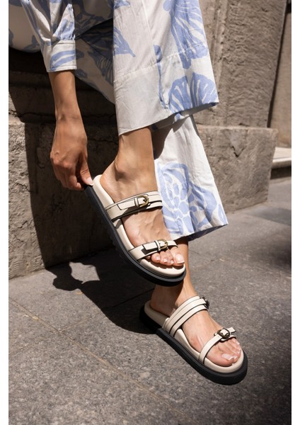 Eliott Kadın Bej Tokali Fusped Tabanli Terlık