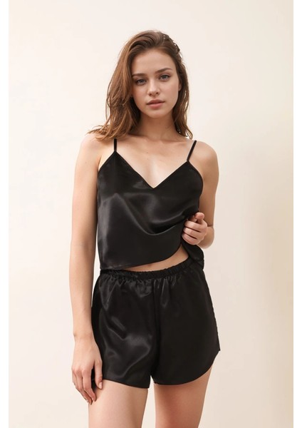 Kadın Giyim Ip Askılı & Şort Ikili Saten Takım LL.S01.EC.001