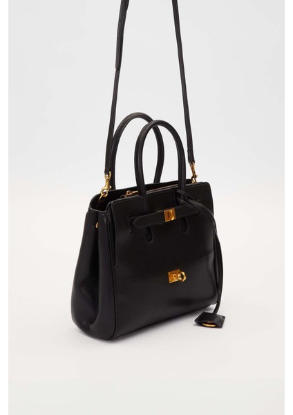 Siyah Deri Aksesuar Detaylı El Çantası fiyatları
