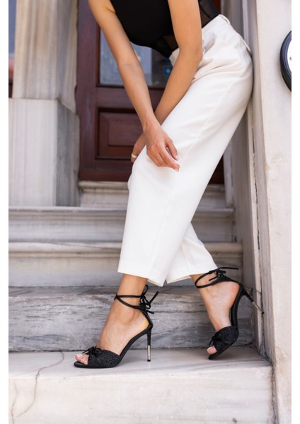 Luca Kadın Kıwı Yeşil Saten Fiyonk Detayli Abiye Topuklu Sandalet