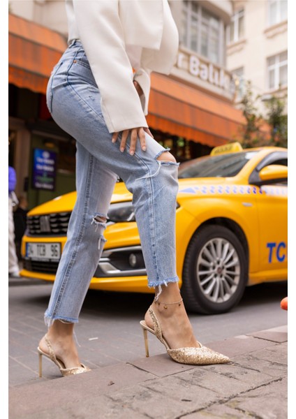 Payette Kadin Altın Payetli Topuklu Sandalet
