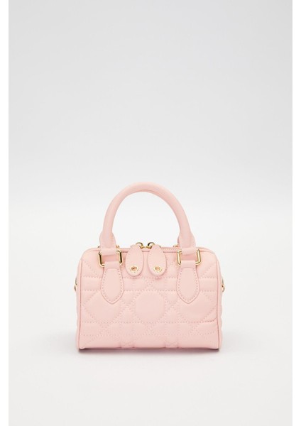 Pembe Kilit Aksesuar Detaylı El Çantası fırsatları