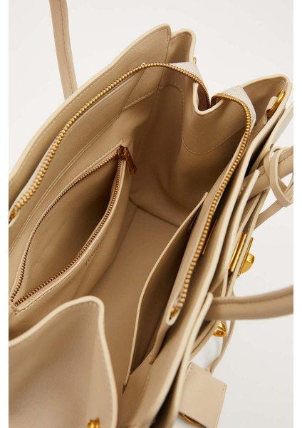 Krem Deri Aksesuar Detaylı El Çantası modelleri