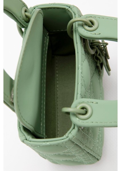 Yeşil Mini Boy Aksesuar Detaylı El Çantası modelleri