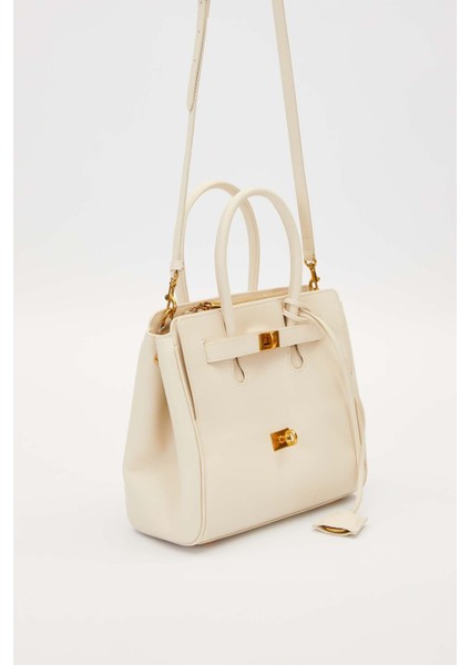 Beyaz Deri Aksesuar Detaylı El Çantası fiyatları