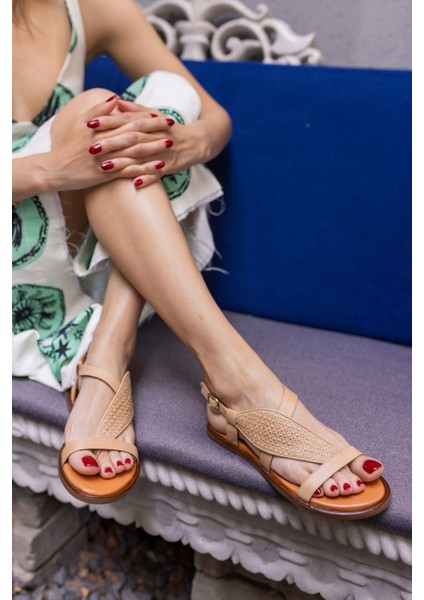 Leaf Kadın Bej Gerçek Deri Parmak Arasi Sandalet