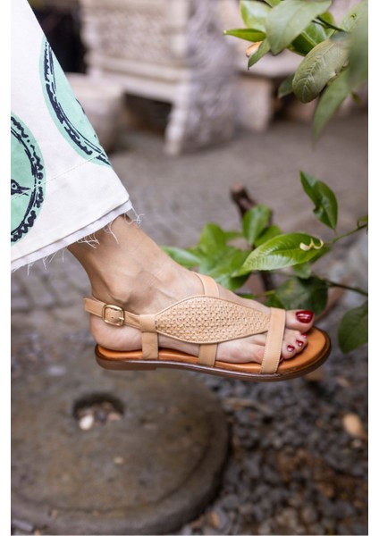Leaf Kadın Bej Gerçek Deri Parmak Arasi Sandalet fırsatları