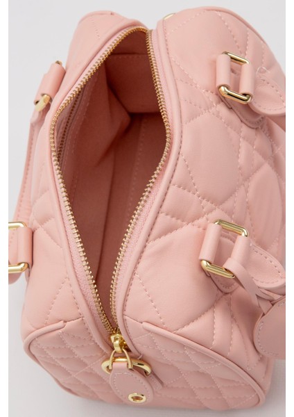 Pembe Yıldız Aksesuar Detaylı El Çantası modelleri