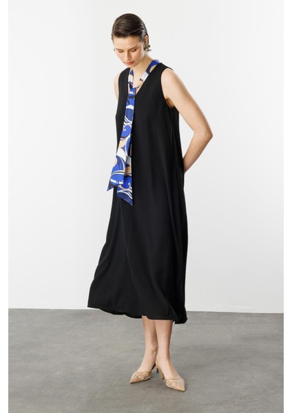 Fular Detay V Yaka Uzun Elbise-Siyah fiyatları