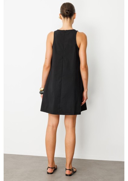 Pamuklu Rahat Kalıp Elbise-Siyah