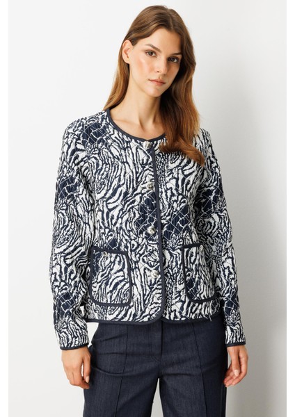 Cep Detay Desenli Kapitone Ceket-Lacı