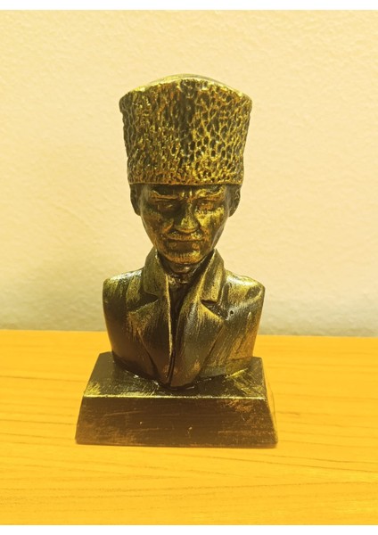 El Yapımı Bronz Görünümlü Atatürk Büstü – Dekoratif Masa Üstü ve Ofis Objesi 15*8 modelleri