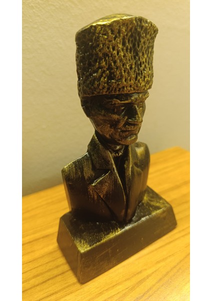 El Yapımı Bronz Görünümlü Atatürk Büstü – Dekoratif Masa Üstü ve Ofis Objesi 15*8