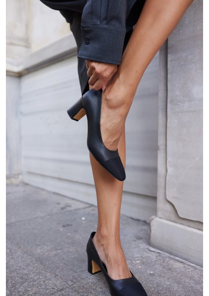 Brobbey Kadin Bordo Siyah Garnılı Topuklu Ayakkabi fırsatları